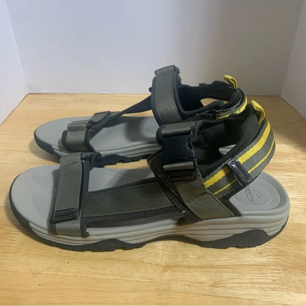Ozark Trail Hiking Sandals‎ Mens 12 Slip On Adjustable Strappy MNOT22GN003